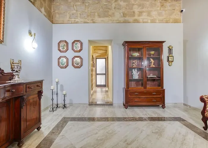 Lovely In The Heart Of Qormi Village * Santa Vennera