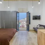 Lovely In The Heart Of Qormi Village Santa Vennera