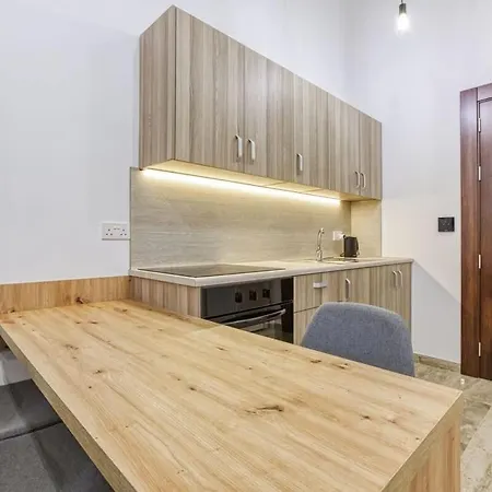 דירה Modern Qormi Stay With Private Balcony Near City Square Santa Vennera