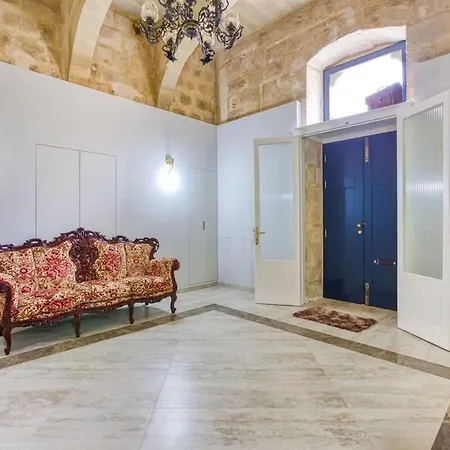 Apartment Lovely In The Heart Of Qormi Village Santa Vennera