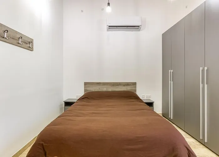 Apartament Lovely In The Heart Of Qormi Village