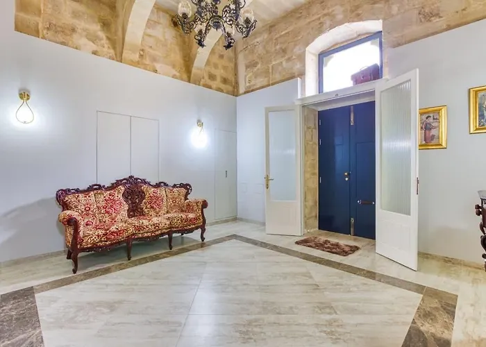 Apartament Lovely In The Heart Of Qormi Village Santa Vennera